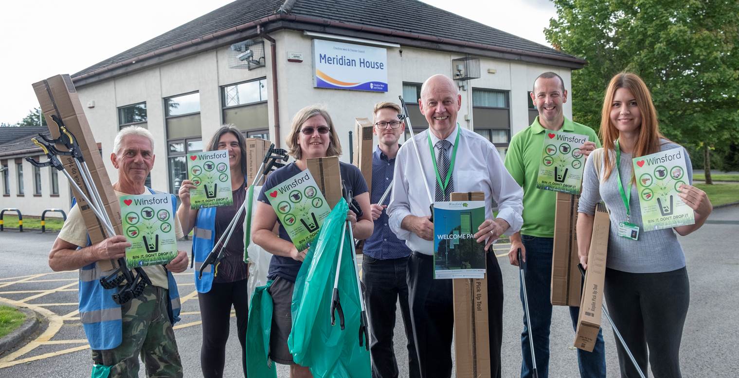 Winsford-1-5-Litter-Picking-Team